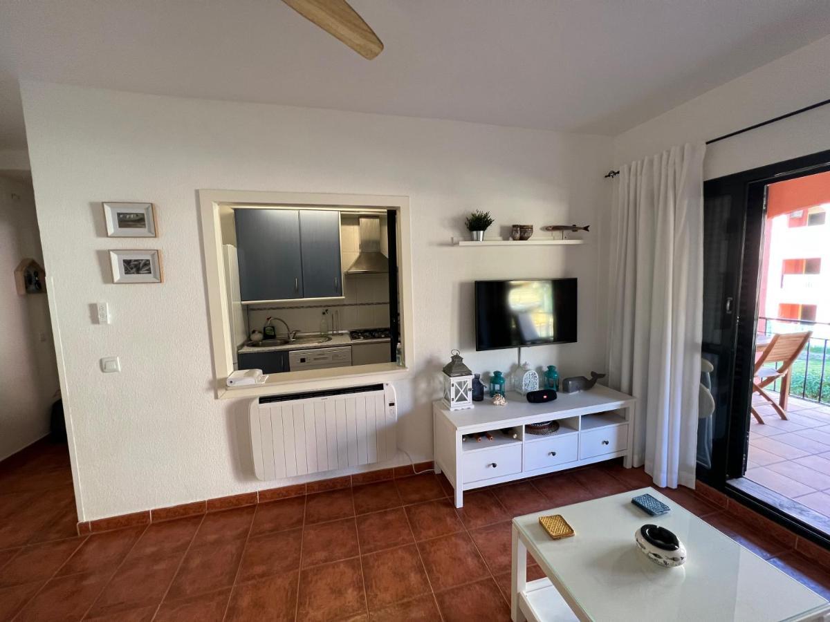 Apartamento En Urbanizacion De Primera Linea De Playa, Atlanterra Захара де лос Атунес Екстериор снимка