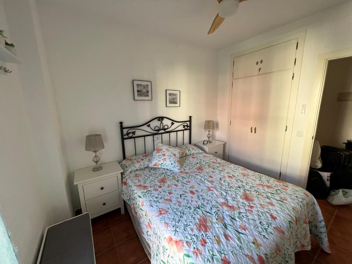 Apartamento En Urbanizacion De Primera Linea De Playa, Atlanterra Захара де лос Атунес Екстериор снимка